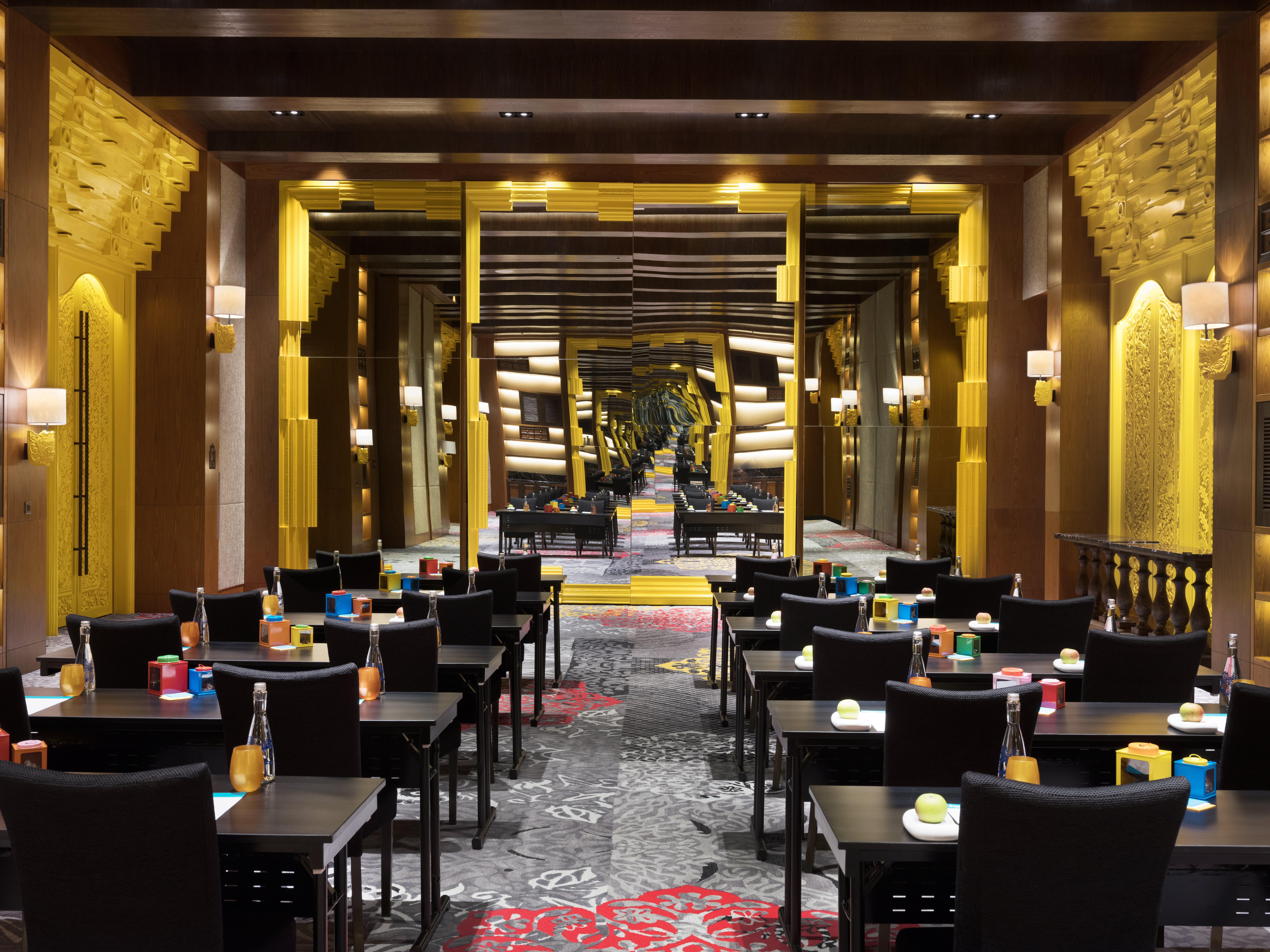 Hotel Indigo Bali Seminyak Beach By Ihg Экстерьер фото The interior of the restaurant